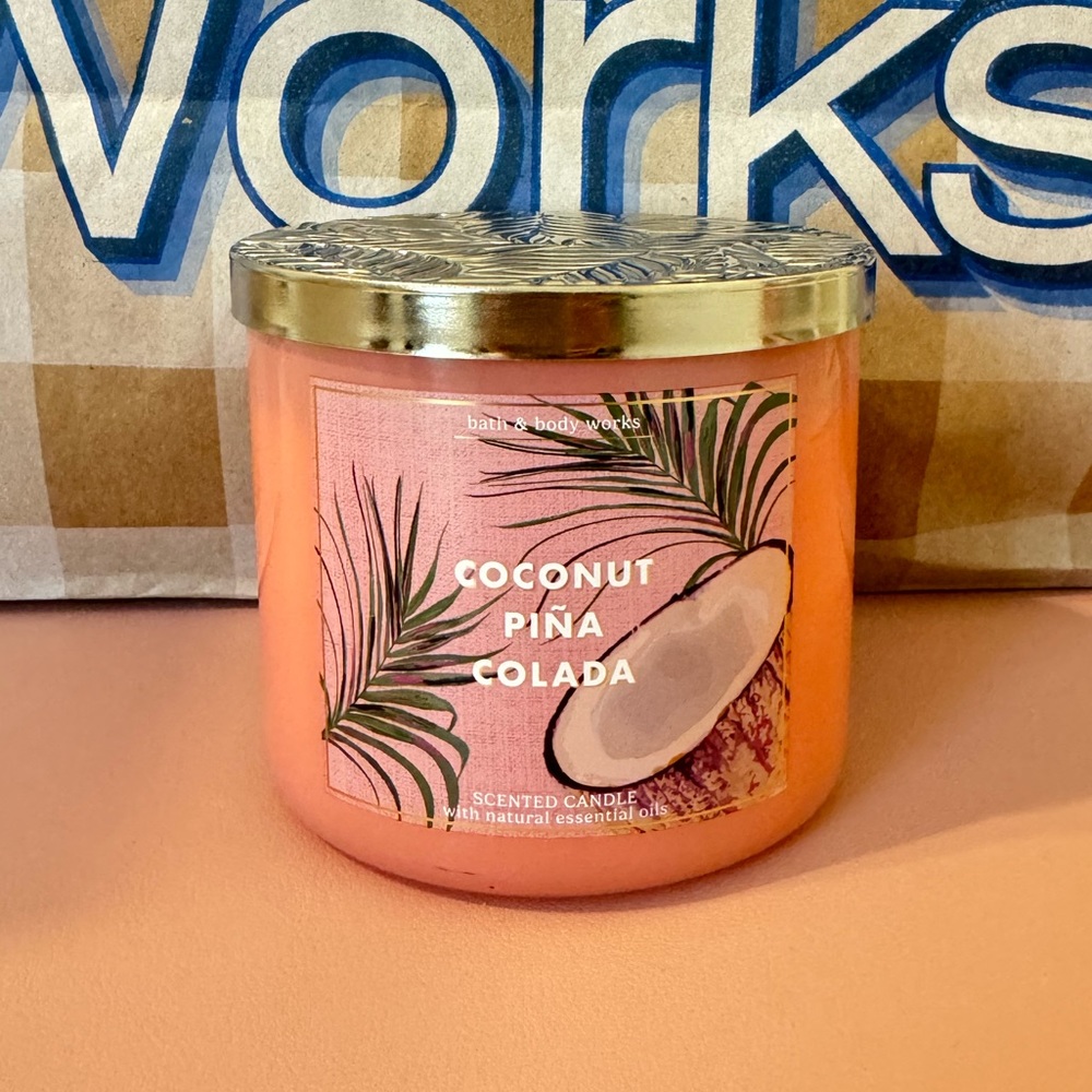 NEW!! BBW CANDLE COCONUT PINACOLADA